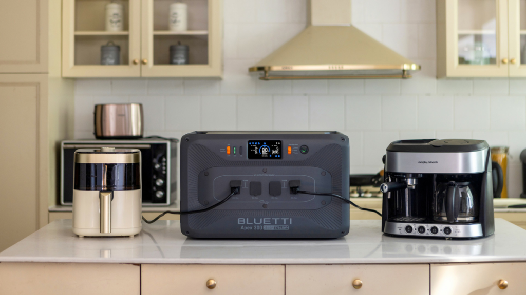 Eine neue APEX 300 -Energiestation für Bluetti zu einem reduzierten Preis für den Start