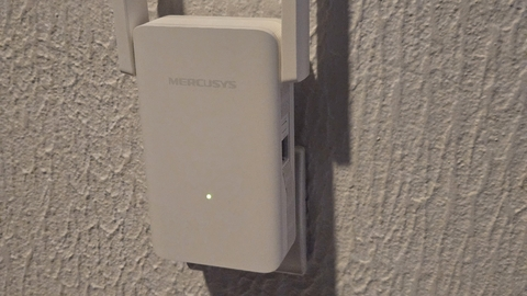 Mercusys ME80X WLAN-Repeater 09