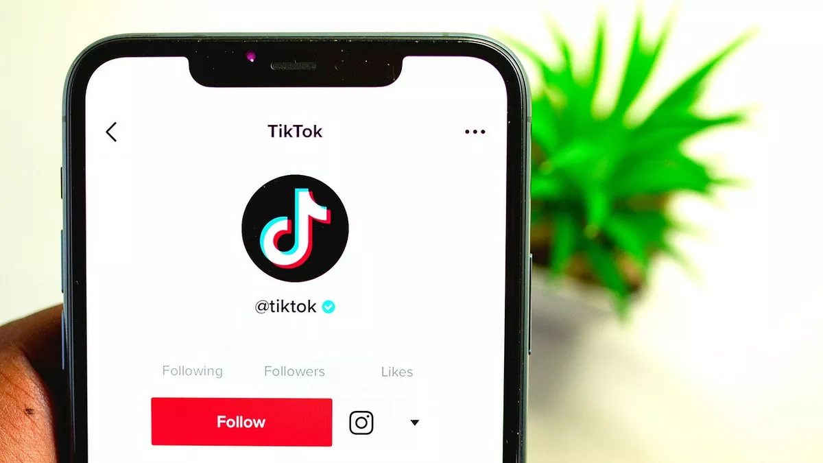 TikTok bietet einem 78-jährigen Lieferboten einen goldenen Ruhestand.