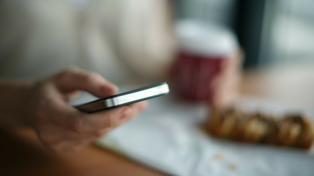 B&You: das 150-GB-5G-Paket für 8,99 €/Monat für 1 Jahr mit einer Pure Fiber-Box!