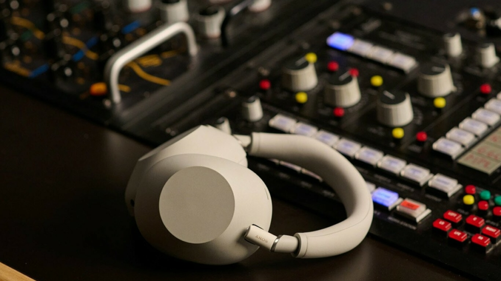 Sony stellt „The ColleXion“ vor: Kopfhörer für über 600 Euro