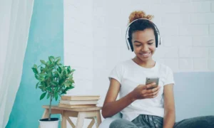 Orange „SaferPhone“-Plan: 5 GB und vollständige Kindersicherung für weniger als 10 CHF