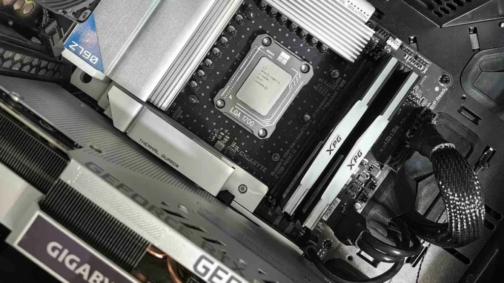 Darty bringt sein eigenes Hardware-Angebot auf den Markt: eine Geschenkkarte im Wert von 50 € ab 200 €, um das Event zu feiern!