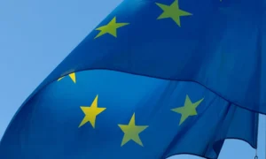 Grünes Licht unter Auflagen in Brüssel für die Übernahme von Warner durch Paramount