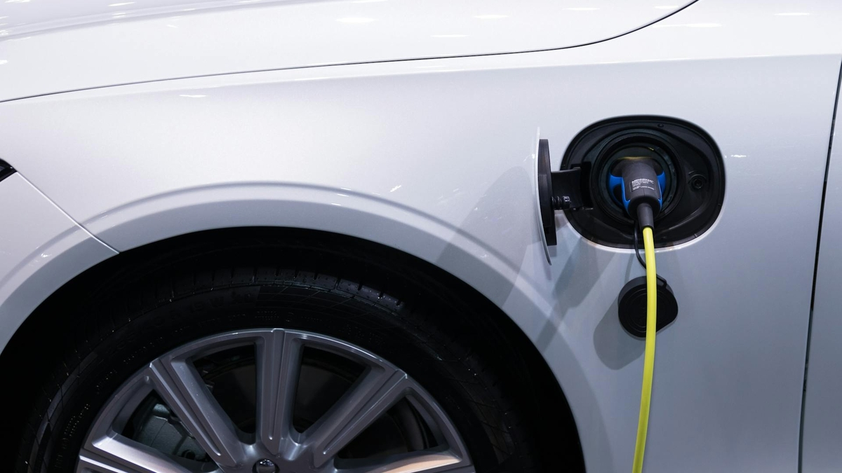 Europa fordert China auf, seine Exporte von Hybridautos zu begrenzen, um einen Zusammenbruch zu verhindern