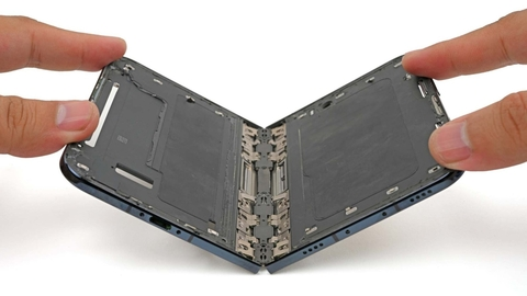 iPhone Duo Scharnier iFixit 02