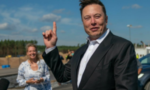 Elon Musk möchte jedem amerikanischen Kind eine SpaceX-Aktie schenken
