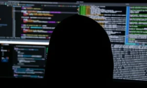 Fast 80 % der Franzosen sind von Informationslecks betroffen