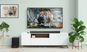 JBL Cinema SB560 3.1: die kleine Soundbar, die groß denkt