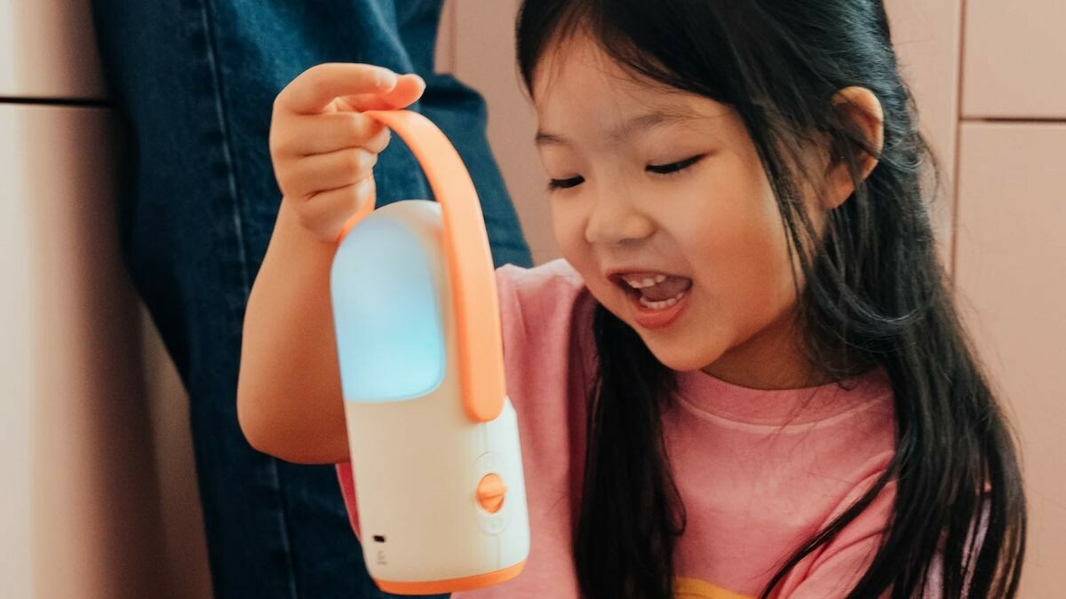 Mallow bringt seinen Hörspiel-Lautsprecher für Kinder auf den Markt, eine Wette auf bildschirmfreie KI